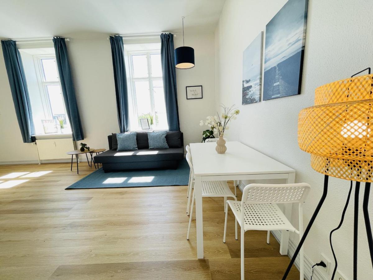 Aday - Blue Light Suite Apartment In The Center Of 히링 외부 사진