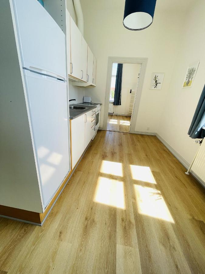 Aday - Blue Light Suite Apartment In The Center Of 히링 외부 사진