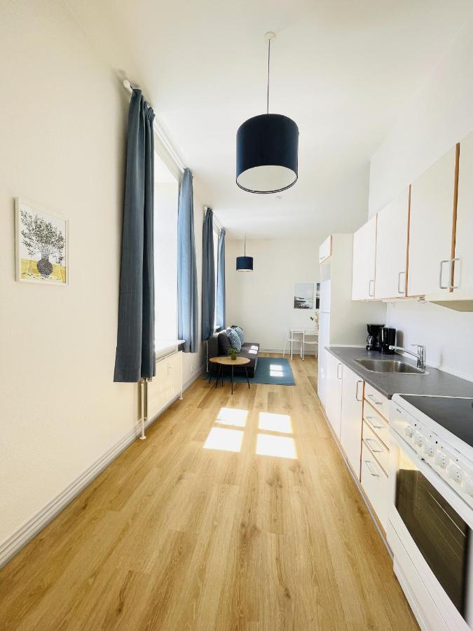 Aday - Blue Light Suite Apartment In The Center Of 히링 외부 사진